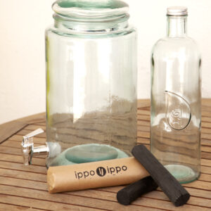 botella de agua con filtro binchotan
